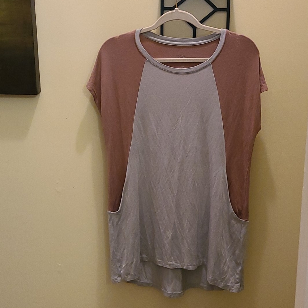 LOGO Lori Goldstein Top